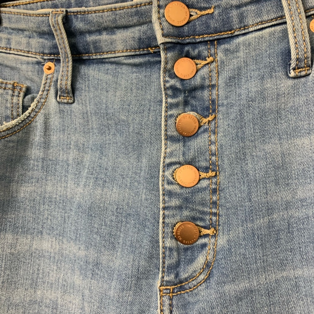 Universal Thread Jeans - Picture 3 of 6